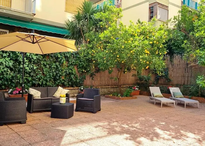 Holiday home Maison Chrilo,